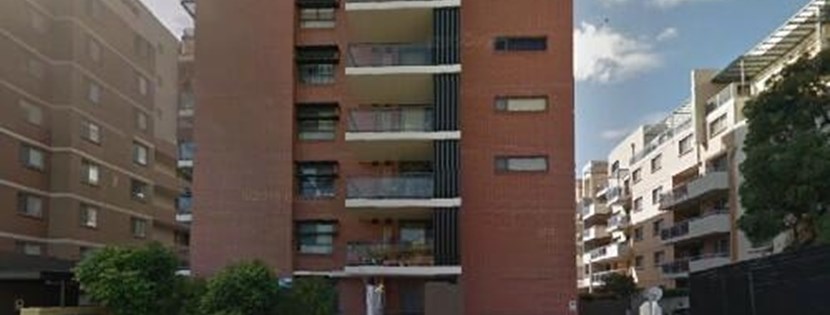 Chamaeleons for pioneering community housing retrofit program