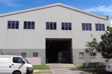 Surf Hardware warehouse LED high bay lighting upgrade